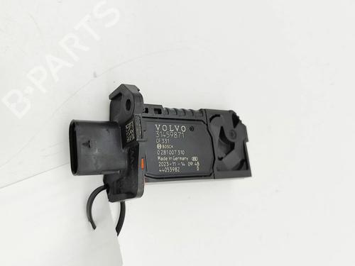 Used Mass air flow sensor VOLVO XC40 (536) B4 Mild-Hybrid (197 hp) 30679144