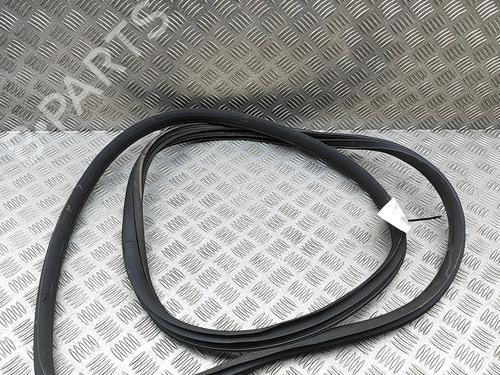 Gummiliste Gummiliste MERCEDES-BENZ C-CLASS Coupe (C205) C 220 d (205.304) (163 hp) 33465129 33465129