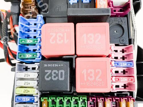 Fuse box MERCEDES-BENZ C-CLASS (W205) C 220 BlueTEC / d (205.002, 205.004) | BP6761228E1 