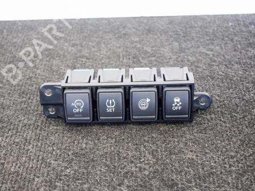 Used Switch NISSAN JUKE (F15) 1.5 dCi (110 hp) 6752256
