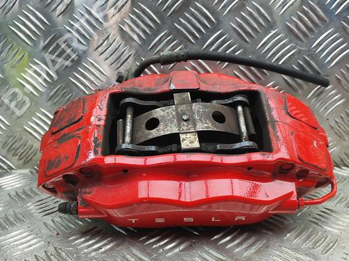 Used Right front brake caliper TESLA MODEL S (5YJS) P100D AWD (772 hp) 28302619