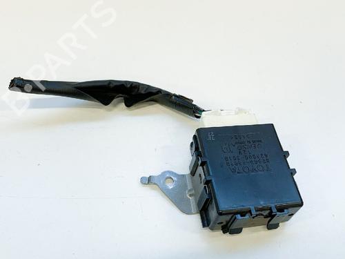 Elektronische module TOYOTA C-HR (_X1_) 1.8 Hybrid (ZYX10_, ZYX11_, ZYX10R, ZYX11R) (122 hp) 27205456
