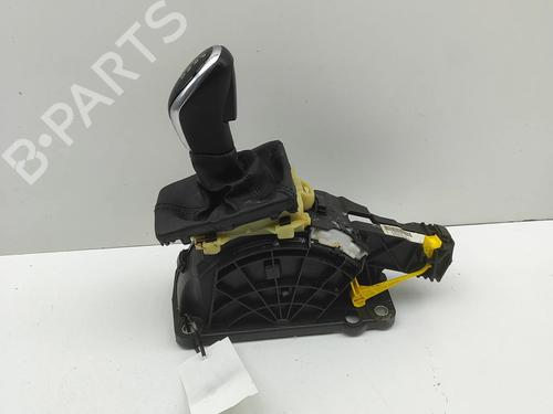 Used Gear lever VOLVO V40 Cross Country (526) D2 (120 hp) 32119529