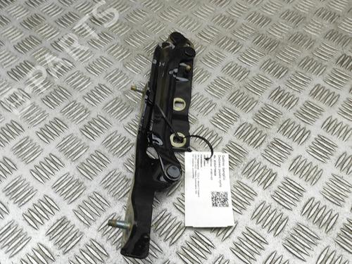 hingedoor-check-strap-tesla-model-3-5yj3-2017-34190574 main image