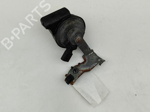 Used Horn VW PASSAT B7 Variant (365) 2.0 TDI (140 hp) 27392764
