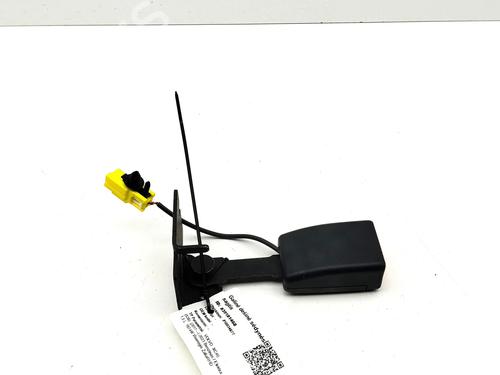 Used Seat buckle Seat buckle VOLVO XC40 (536) T5 Plug-in Hybrid (262 hp) 39989832 39989832
