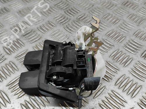 Used Tailgate lock AUDI A3 Sportback (8VA, 8VF) S3 quattro (310 hp) 19282906