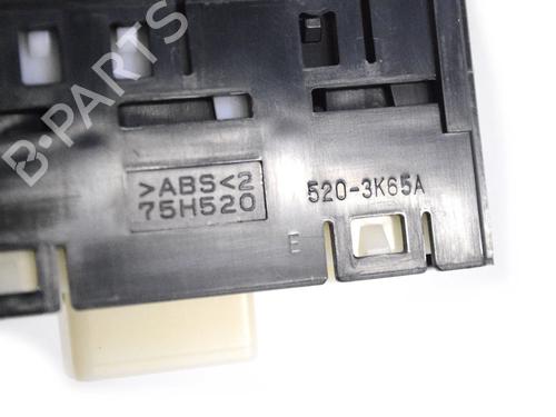 Switch TOYOTA PRIUS (_W5_) 1.8 Hybrid (ZVW50_, ZVW51_) | BP30230152I30