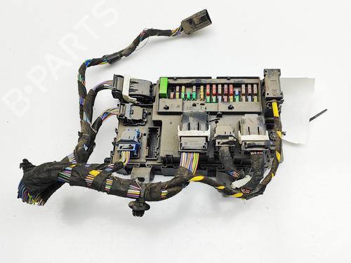 Used Fuse box FORD TRANSIT V363 Van (FCD, FDD) 2.0 EcoBlue RWD (130 hp) 30544715