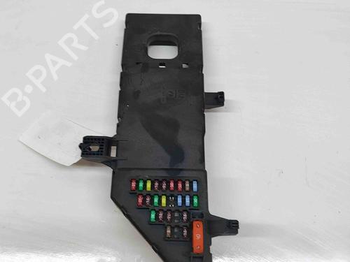 Used Fuse box SAAB 9-3 (YS3F, E79, D79, D75) 1.9 TiD (150 hp) 27531905