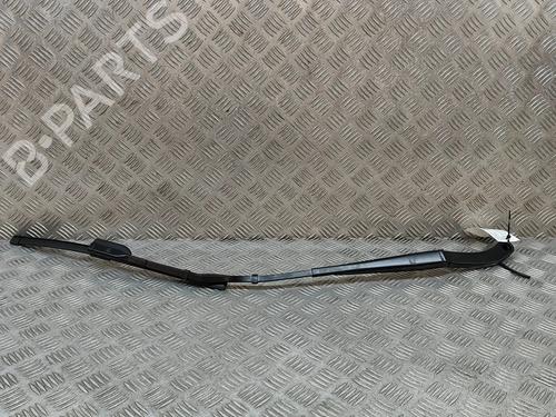 Used Front windshield wiper arm TESLA MODEL Y (5YJY) EV Performance All-wheel Drive (534 hp) 30885360