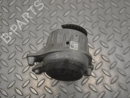 Used Engine mount Engine mount MERCEDES-BENZ E-CLASS (W213) E 350 d (213.033) (258 hp) 33363943 33363943