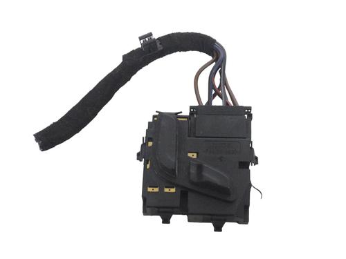 Used Switch MERCEDES-BENZ E-CLASS (W212) E 220 BlueTEC (212.001) (177 hp) 30250503