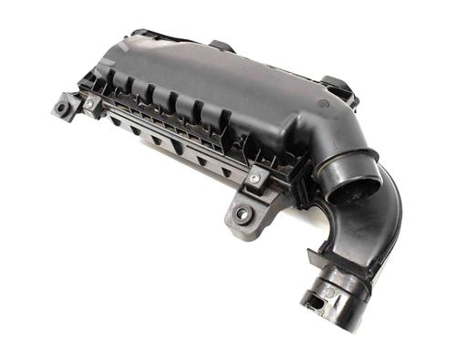 Used Air filter box PEUGEOT 2008 I (CU_) 1.2 THP 110 / PureTech 110 (110 hp) 30214121