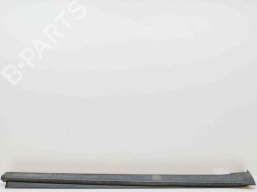 Right sideskirt MERCEDES-BENZ M-CLASS (W164) ML 280 CDI 4-matic (164.120) A1646900240