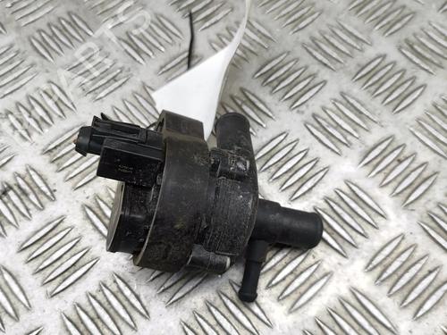 Used Auxiliary water pump Auxiliary water pump MERCEDES-BENZ E-CLASS (W212) E 220 CDI / BlueTEC (212.001, 212.002) (170 hp) 33383816 33383816