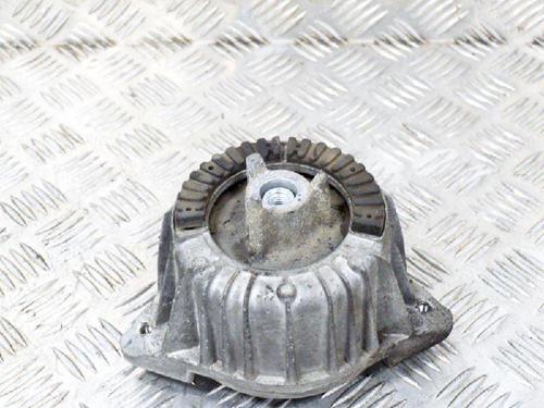 Engine mount MERCEDES-BENZ C-CLASS (W204) C 220 CDI (204.002) | BP6759364M89 