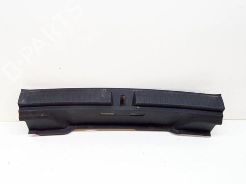 Used Tailgate trim SKODA KAMIQ (NW4) 1.0 TSI (95 hp) 28045741