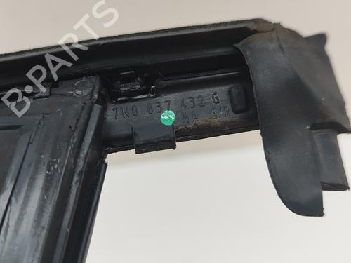 Door moulding trim VW SHARAN (7N1, 7N2) 2.0 TDI | BP27394138C150 