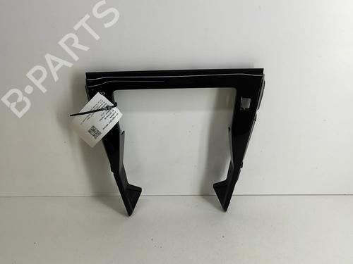 Used Middle console PEUGEOT 2008 II (UD_, US_, UY_, UJ_, UR_, UC_) 1.2 Hybrid 136 (URHPYC, USHPY) (136 hp) 28553036