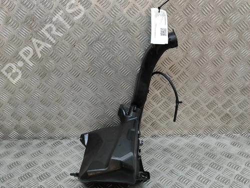 Used Windscreen washer tank TESLA MODEL Y (5YJY) EV Rear-Wheel Drive (299 hp) 31297027