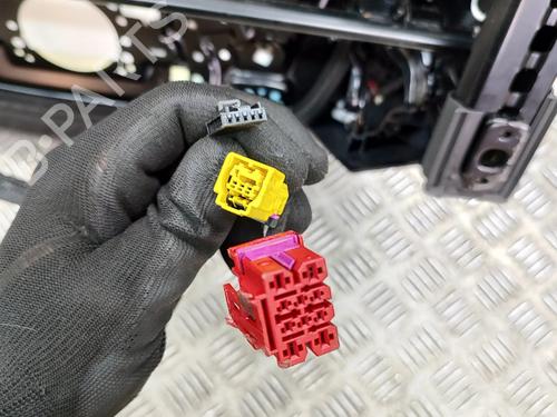 Right front seat AUDI Q2 (GAB, GAG) 35 TFSI | BP28559169C16
