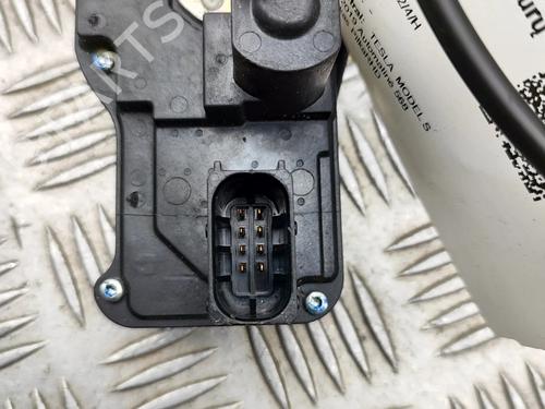 Front left lock TESLA MODEL S (5YJS) P100D AWD | BP33377230C98 - Image 5