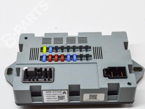 Used Fuse box Fuse box JAGUAR F-PACE (X761) 2.0 TD4 AWD (180 hp) 10735418 10735418