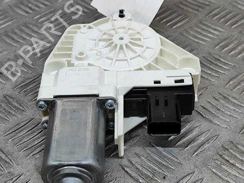 Used Right front window motor Right front window motor TESLA MODEL Y (5YJY) EV Performance All-wheel Drive (534 hp) 33360934 33360934