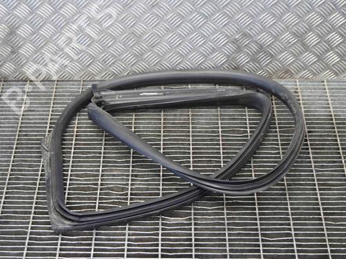 Used Rubber door seal MASERATI GHIBLI III (M157) 3.0 S Q4 (409 hp) 14615509