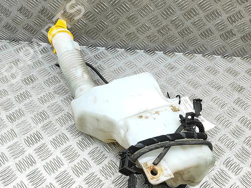 Used Windscreen washer tank Windscreen washer tank FIAT 500X (334_) 1.6 D Multijet (334AXA1B, 334AXA11) (120 hp) 33847284 33847284