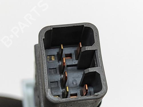 Switch HYUNDAI SANTA FÉ I (SM) 2.0 CRDi 4x4 | BP23247747I30 
