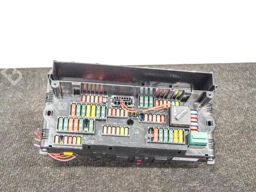 Used Fuse box BMW 5 Touring (F11) 525 d (204 hp) 6754159