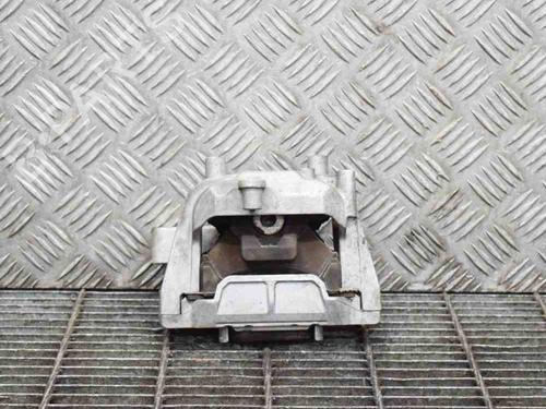 Used Engine mount SKODA SUPERB II (3T4) 1.6 TDI (105 hp) 6761206