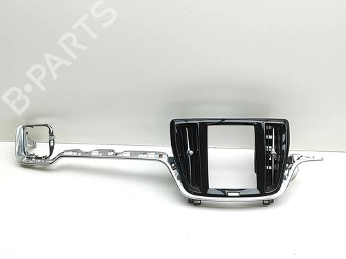 Annen VOLVO V60 II (225) B6 Mild-Hybrid AWD (299 hp) 31626720