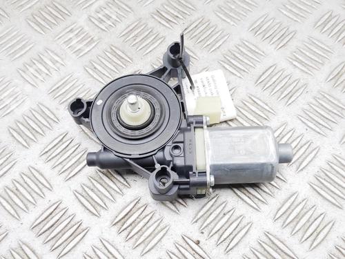 Used Right rear window motor Right rear window motor 39590842 39590842