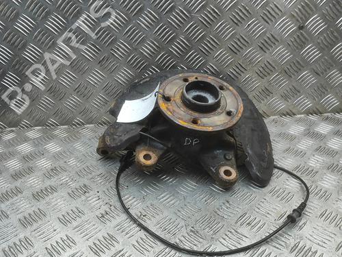 Used Right front steering knuckle Right front steering knuckle MERCEDES-BENZ VITO Tourer (W447) 111 CDI / 111 BlueTEC (447.701, 447.703, 447.705) (114 hp) 36067179 36067179