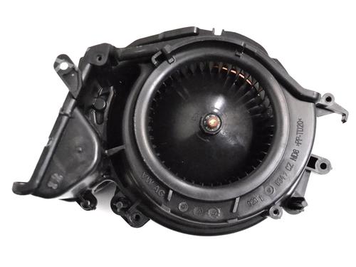 Used Heater blower motor AUDI Q8 (4MN, 4MT) 45 TDI quattro (249 hp) 30225021