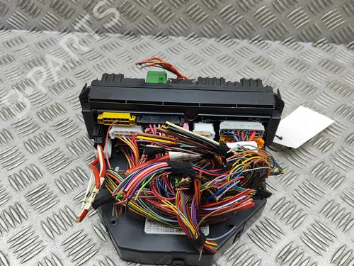Used Fuse box MERCEDES-BENZ E-CLASS (W212) E 220 CDI / BlueTEC (212.001, 212.002) (170 hp) 31528746