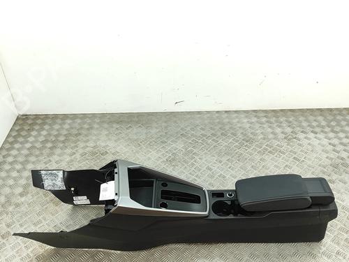 Console centrale AUDI A3 Limousine (8YS, 8YM) 35 TFSI Mild Hybrid (150 hp) 28434075