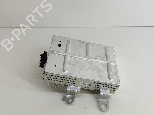 Used Electronic module Electronic module TESLA MODEL Y (5YJY) EV Rear-Wheel Drive (299 hp) 33367863 33367863