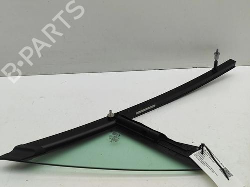 Used Front right quarter glass Front right quarter glass PORSCHE MACAN (XAB) 4S Electric 4 (XABDC1) (517 hp) 33433188 33433188