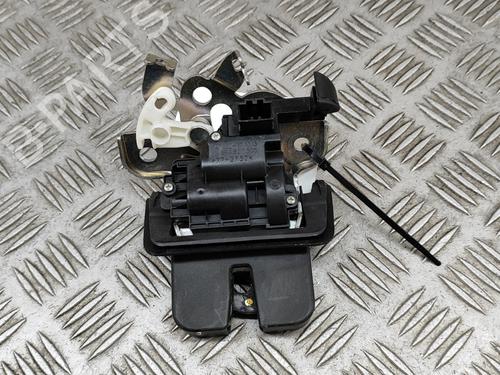 Tailgate lock AUDI A6 C7 Avant (4G5, 4GD) RS6 quattro 8R0827505