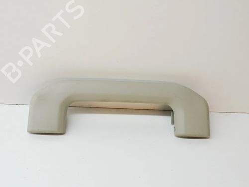 interior-roof-handle-volvo-xc40-536-2017-27752319 main image