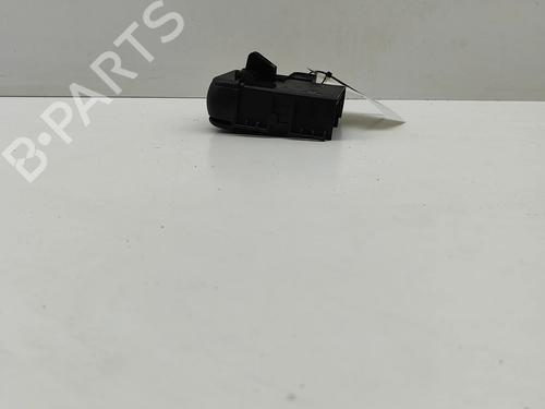 Fuse box VW PASSAT B8 Variant (3G5, CB5) 2.0 TDI | BP27092192E1