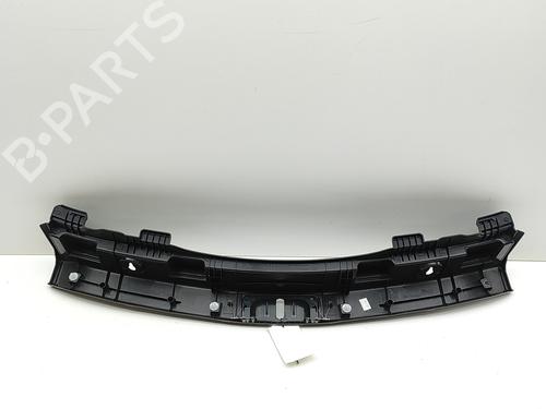 Tailgate trim TOYOTA COROLLA Estate (_E21_) 1.8 Hybrid (ZWE211) | BP29812606C151 