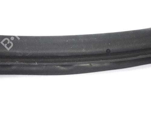 Gumowa uszczelka drzwi JAGUAR XE (X760) 2.0 D | BP30230984C142