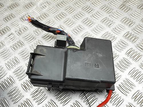Used Fuse box Fuse box 37642868 37642868