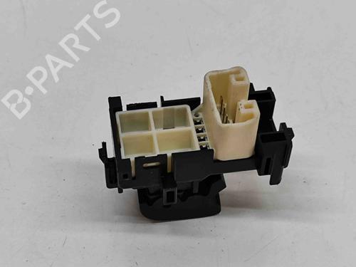 Right front window switch TOYOTA AURIS (_E18_) 1.3 Dual-VVTi (NRE180_, NRE180R) | BP29458786I26 