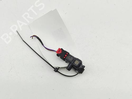 elektronisk-sensor-tesla-model-3-5yj3-2017-32269390 main image